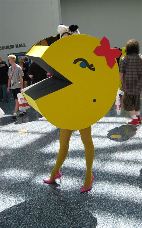 pac man cosplay